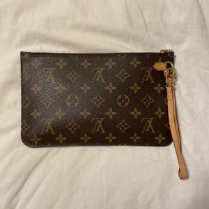 Louis Vuitton Pochette